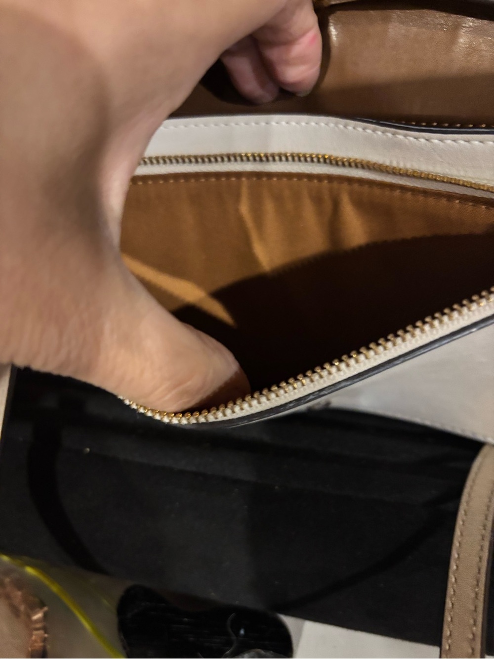 Coach Signature Canvas Crossbody in Khaki and Chalk - Picture 3 of 7